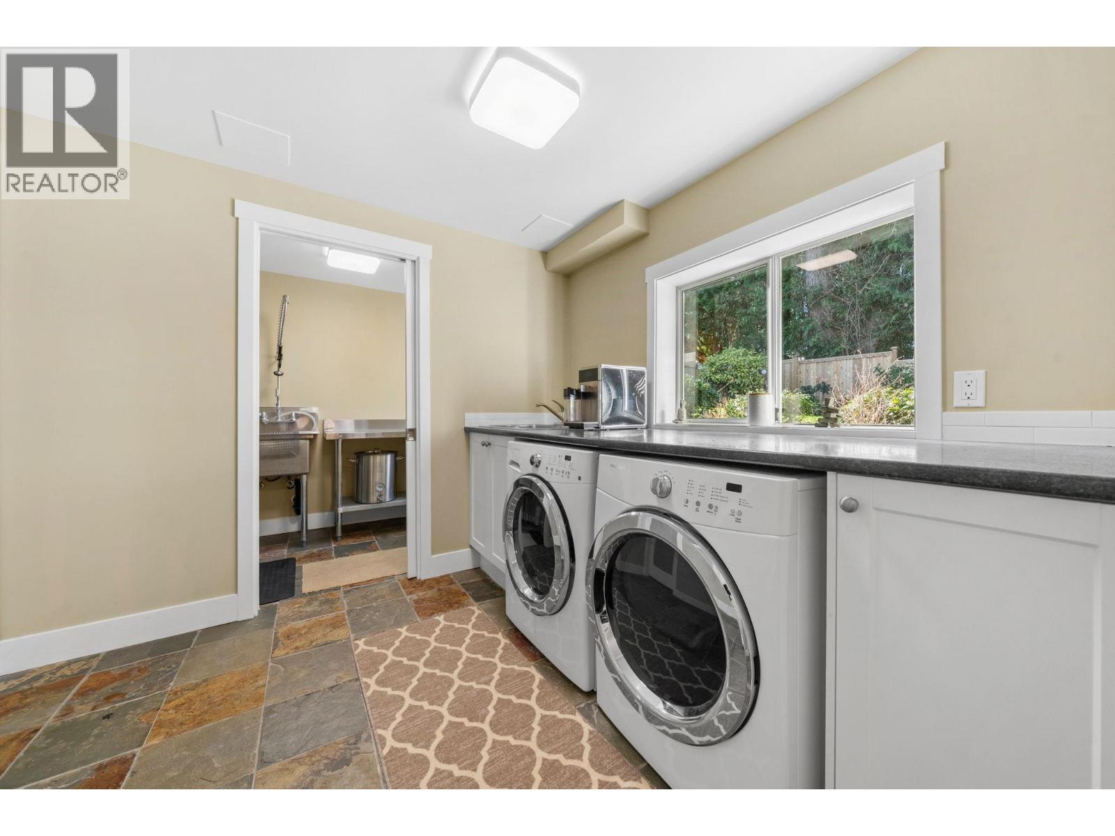 759 Winona Avenue, North Vancouver, British Columbia  V7R 2B2 - Photo 17 - R3098007