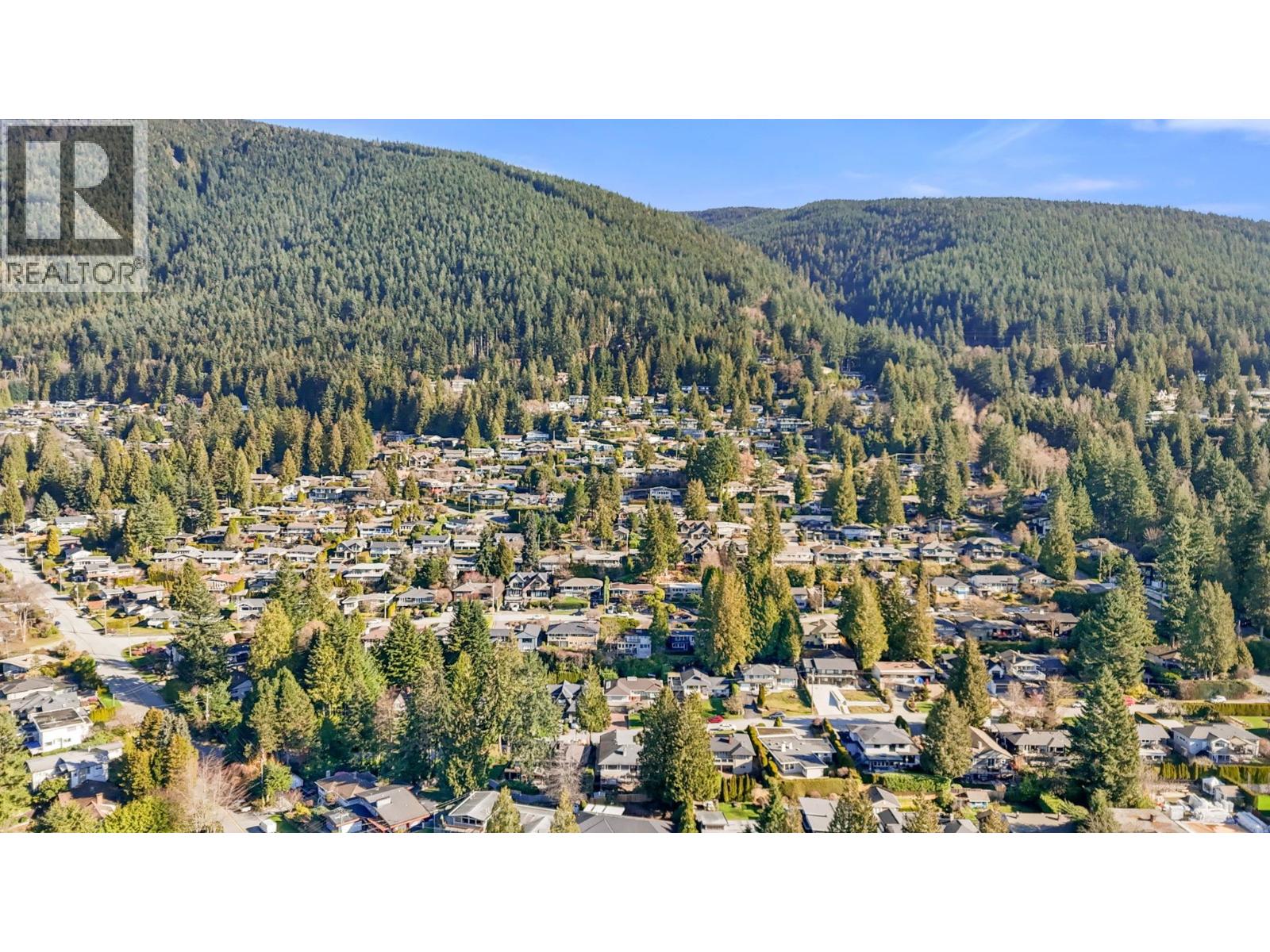 759 Winona Avenue, North Vancouver, British Columbia  V7R 2B2 - Photo 27 - R3098007