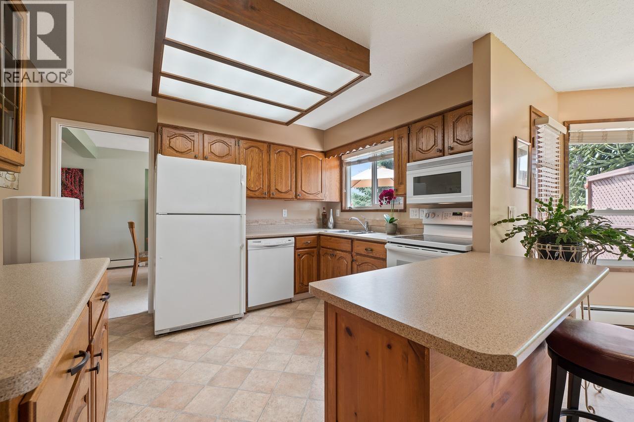 11523 Bonson Road, Pitt Meadows, British Columbia  V3Y 1P7 - Photo 6 - R3098011