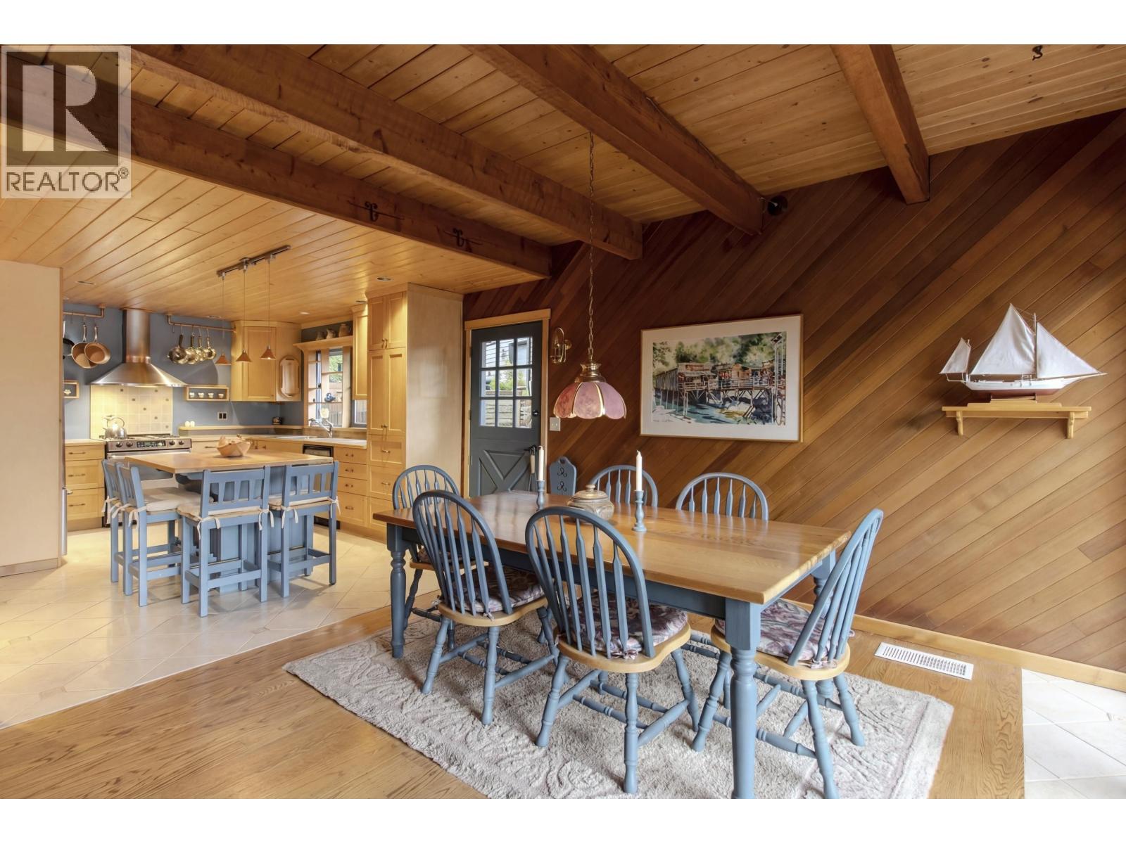 2317 Greenwood Way, Squamish, British Columbia  V0N 1T0 - Photo 2 - R3098020