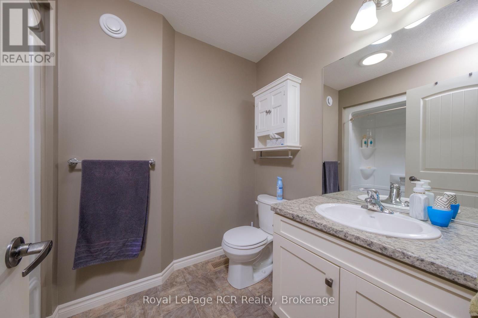 54 Lakefield Drive, Kincardine, Ontario  N2Z 0C9 - Photo 13 - X12866620