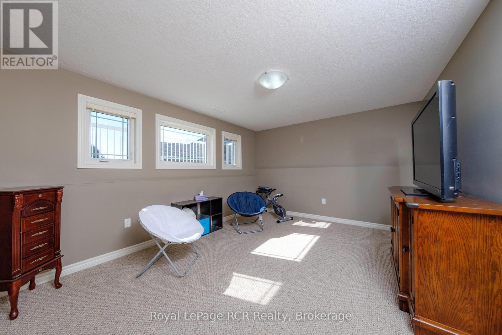 54 Lakefield Drive, Kincardine, Ontario  N2Z 0C9 - Photo 15 - X12866620