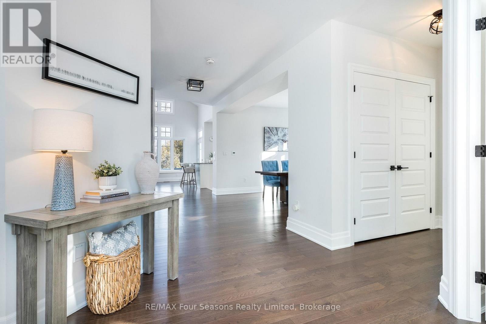 128 Timber Lane, Blue Mountains, Ontario  N0H 2P0 - Photo 3 - X12866662