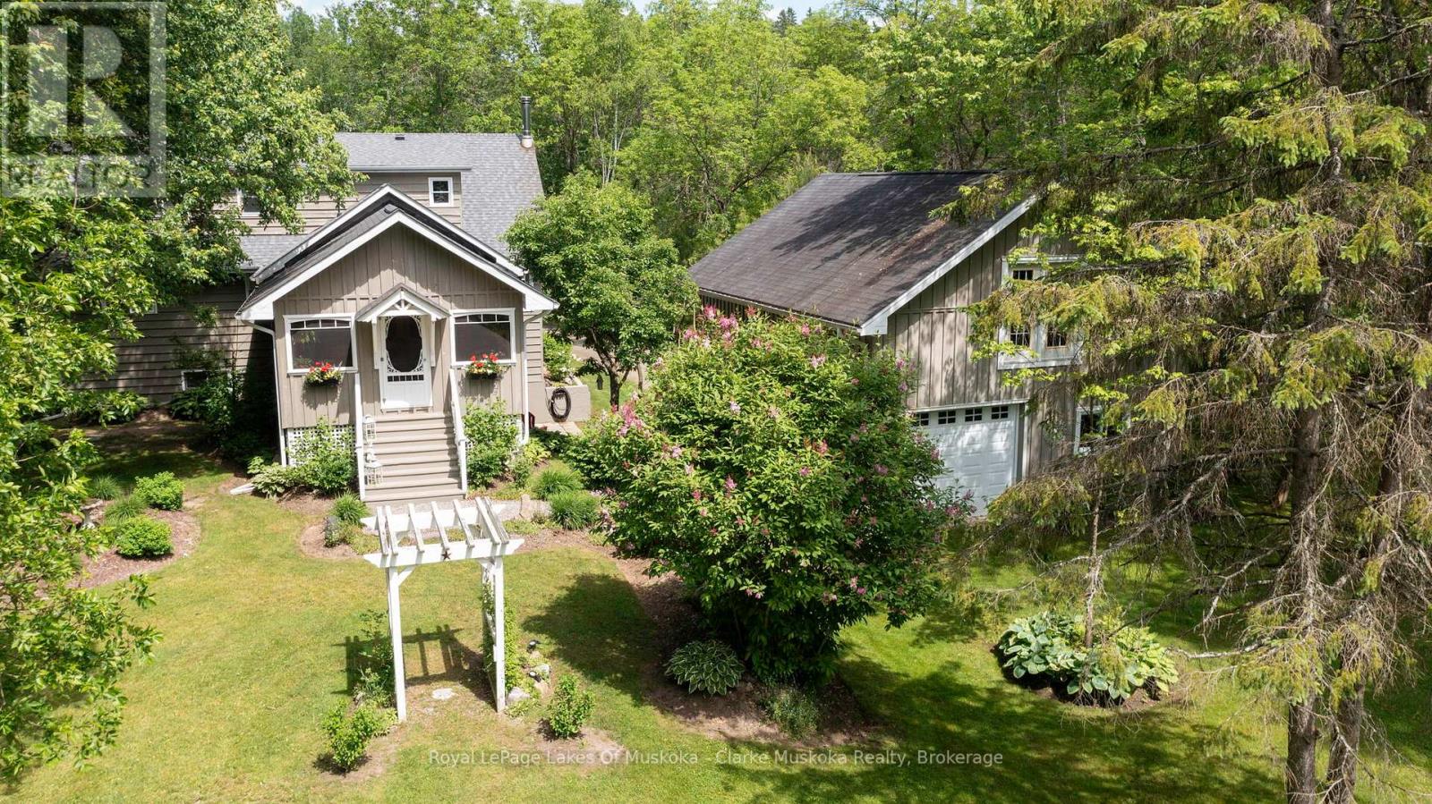 43 Maple St, Seguin, Ontario  P0C 1J0 - Photo 4 - X12866692