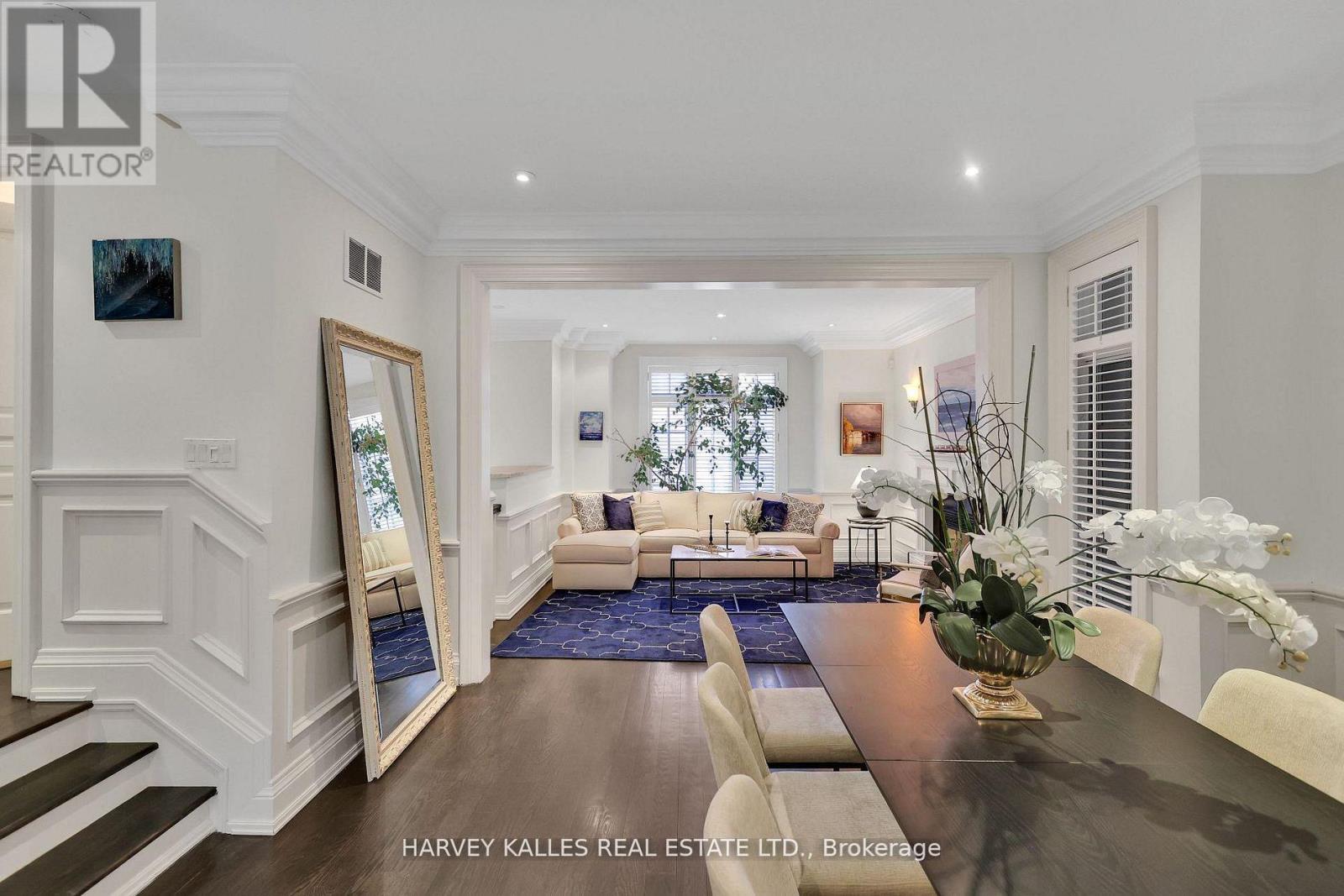 39 Gormley Avenue, Toronto, Ontario  M4V 1Y9 - Photo 12 - C12866604