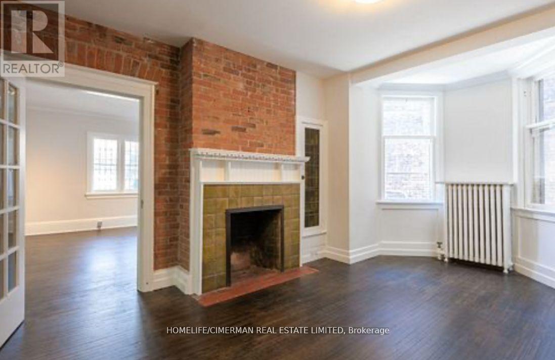 89 Ellsworth Avenue, Toronto, Ontario  M6G 2K4 - Photo 4 - C12866646