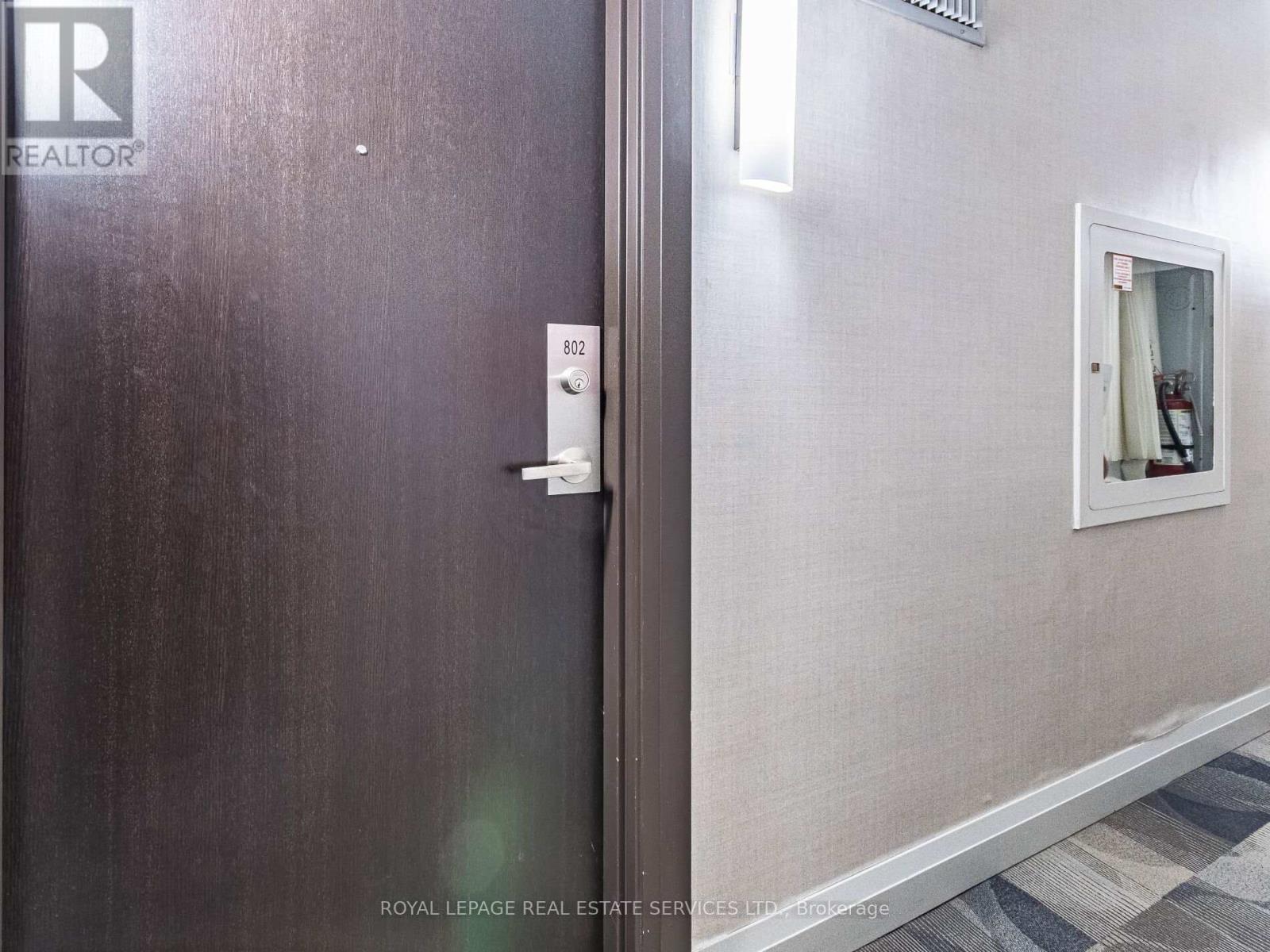 802 - 55 Bloor Street E, Toronto, Ontario  M4W 3W6 - Photo 4 - C12866648