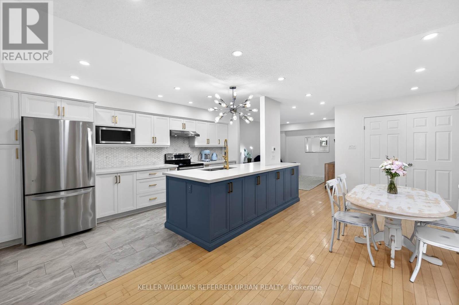 3203 - 12 Sudbury Street, Toronto, Ontario  M6J 3W7 - Photo 6 - C12866650