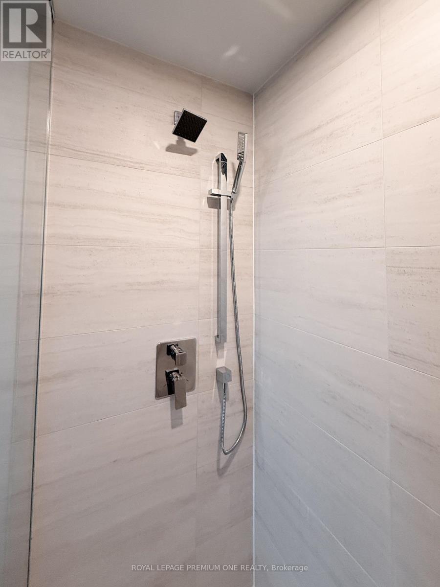 2404 - 2920 Highway 7, Vaughan (Concord), Ontario  L4K 0P4 - Photo 13 - N12866588