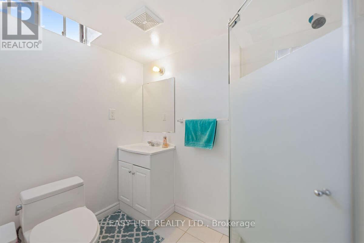 109 Whitney Place, Vaughan (Lakeview Estates), Ontario  L4J 6V6 - Photo 19 - N12866608