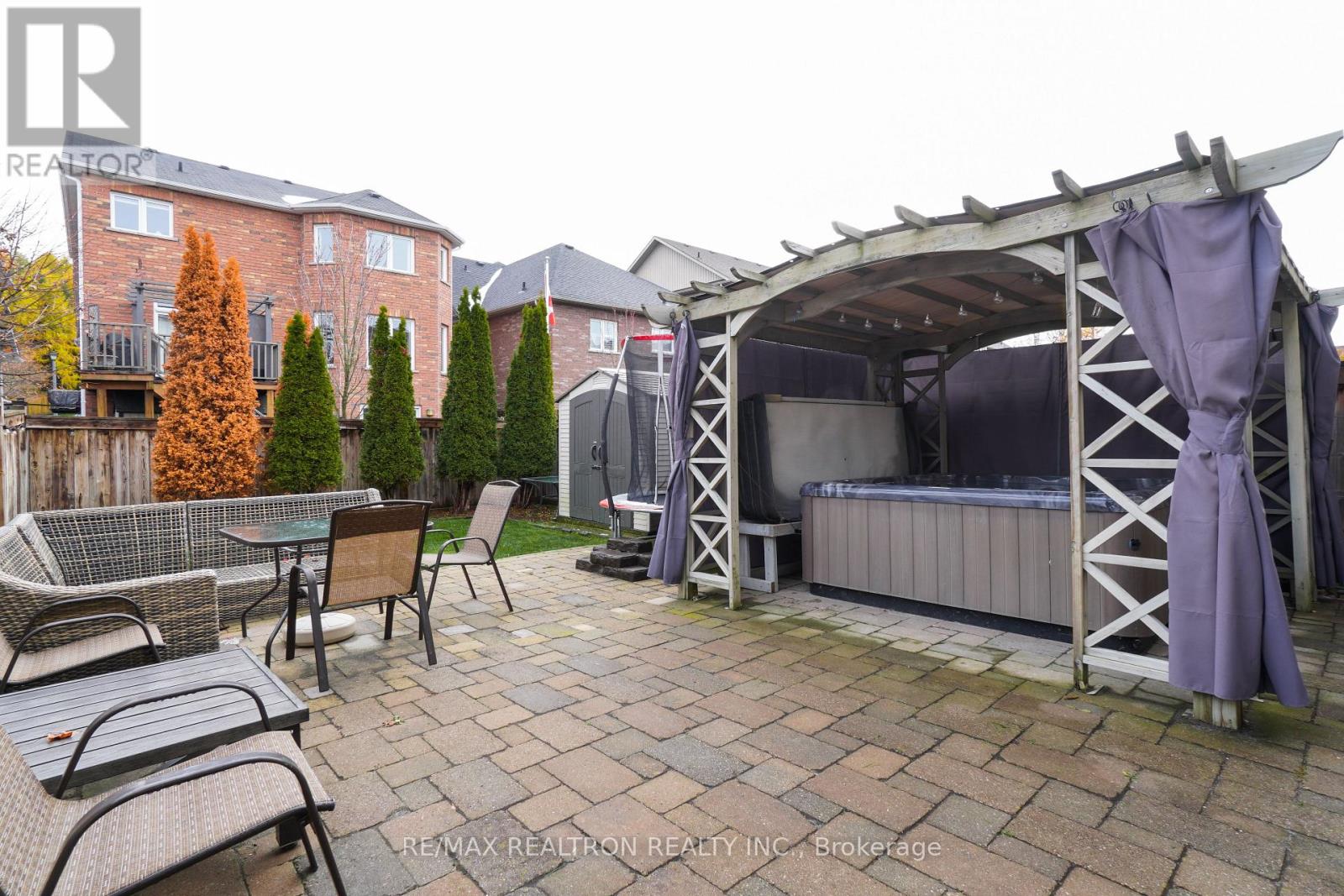 13 Arthur Case Crescent, East Gwillimbury, Ontario  L0G 1M0 - Photo 12 - N12866642