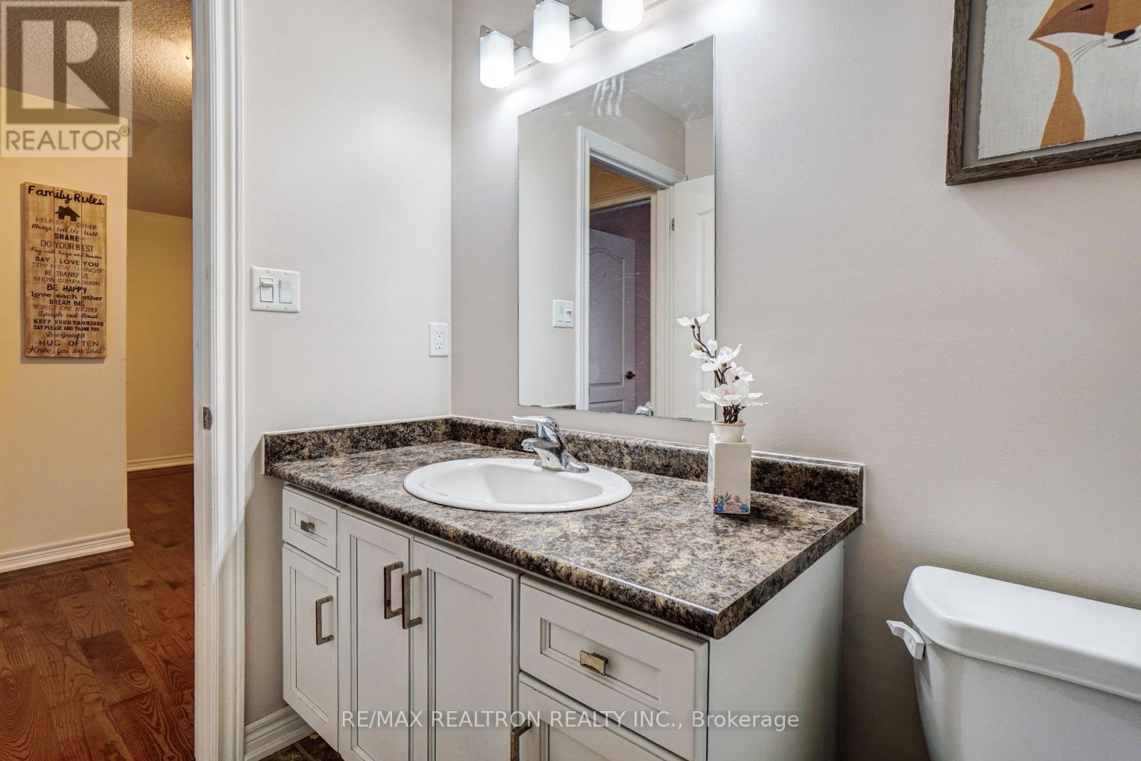 13 Arthur Case Crescent, East Gwillimbury, Ontario  L0G 1M0 - Photo 36 - N12866642