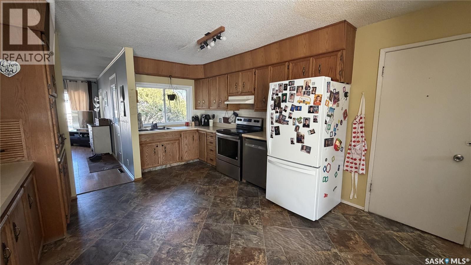 918 Albert Street, Estevan, Saskatchewan  S4A 1S3 - Photo 9 - SK030069