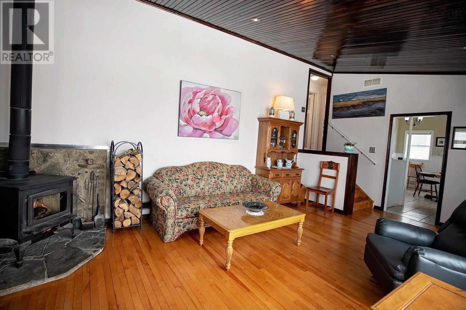 255 Victoria Street E, Amherst, Nova Scotia  B4H 1Z1 - Photo 16 - 202604238