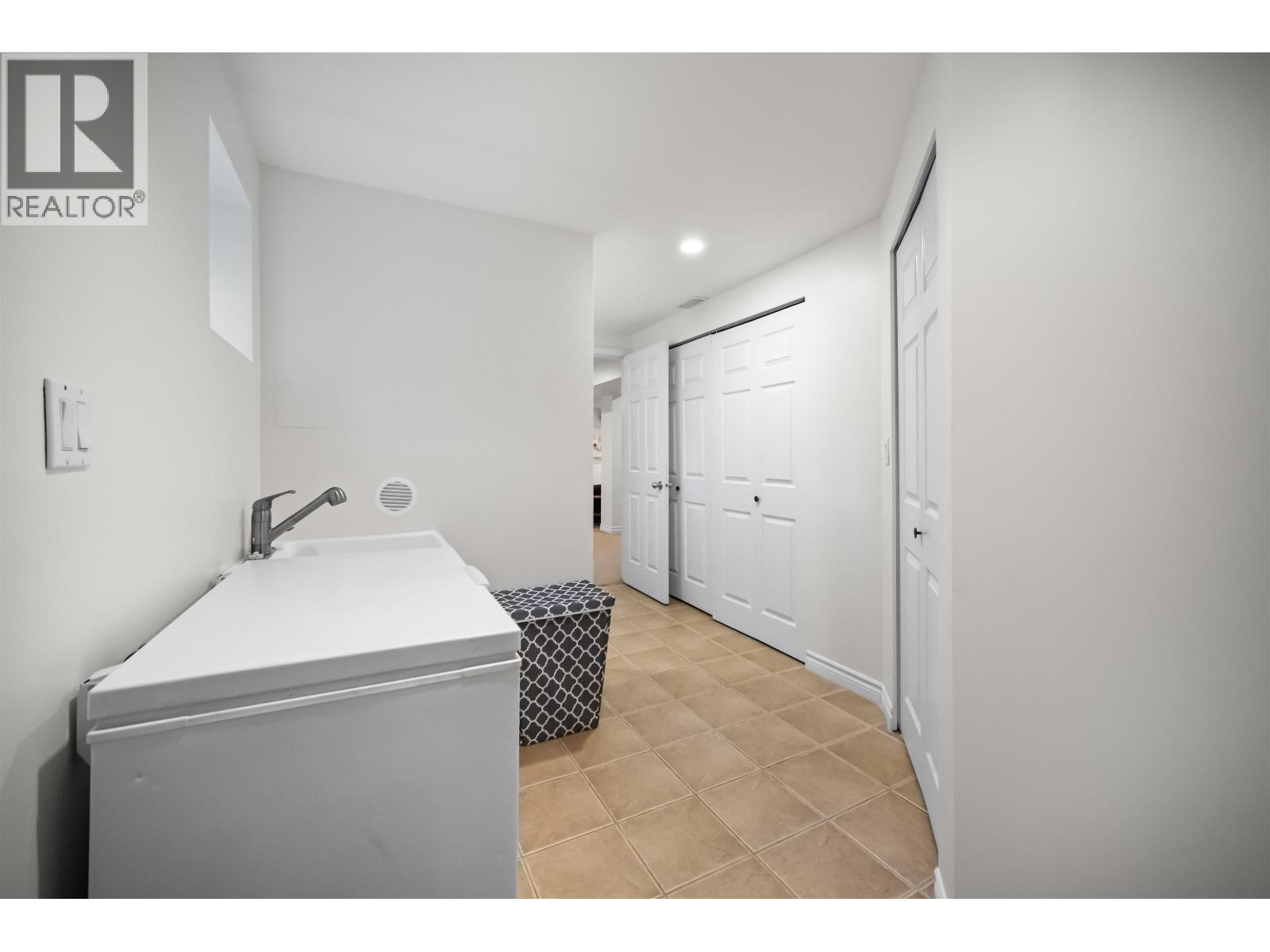 36 Mount Royal Drive, Port Moody, British Columbia  V3H 1P6 - Photo 31 - R3097870