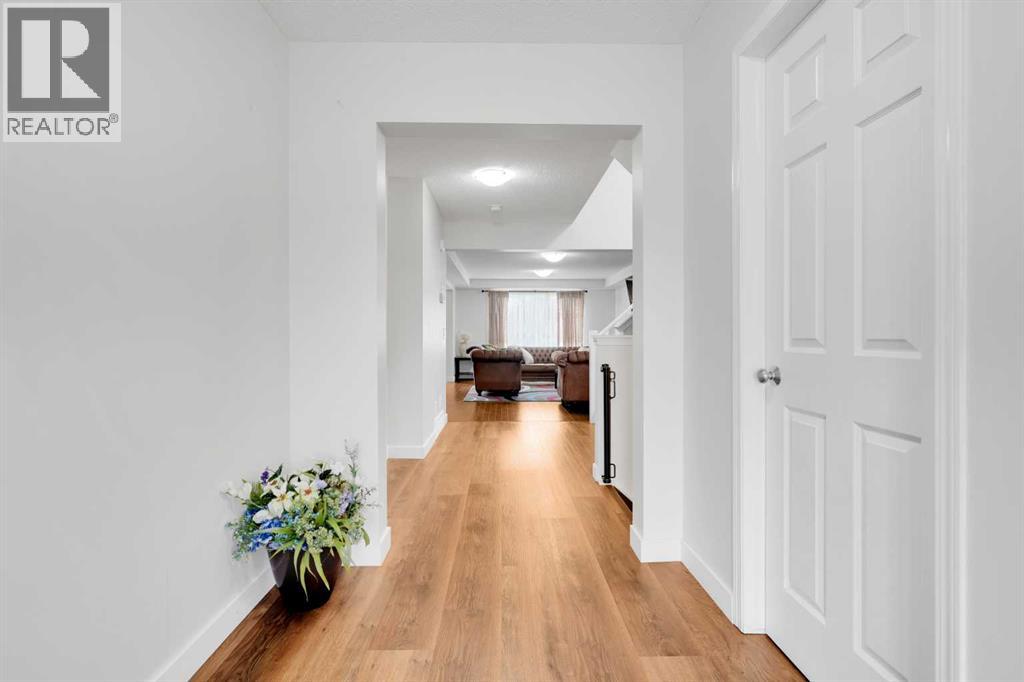 209 Windford Park Sw, Airdrie, Alberta  T4B 4E9 - Photo 2 - A2286607