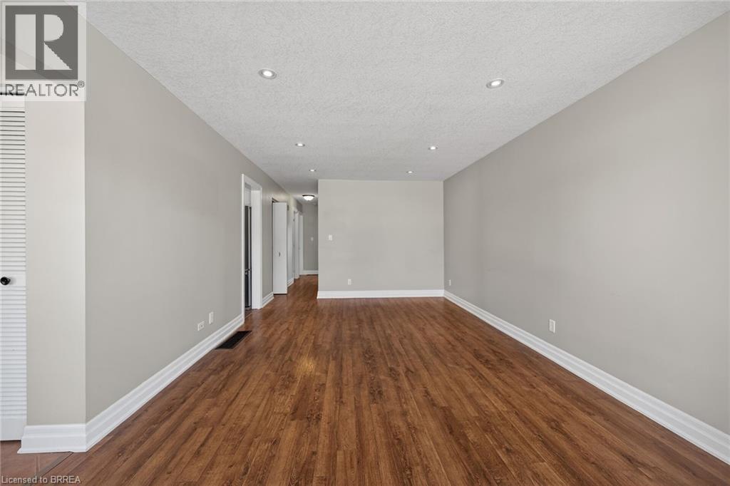 19 Cumberland Street, Brantford, Ontario  N3S 7J6 - Photo 11 - 40811056