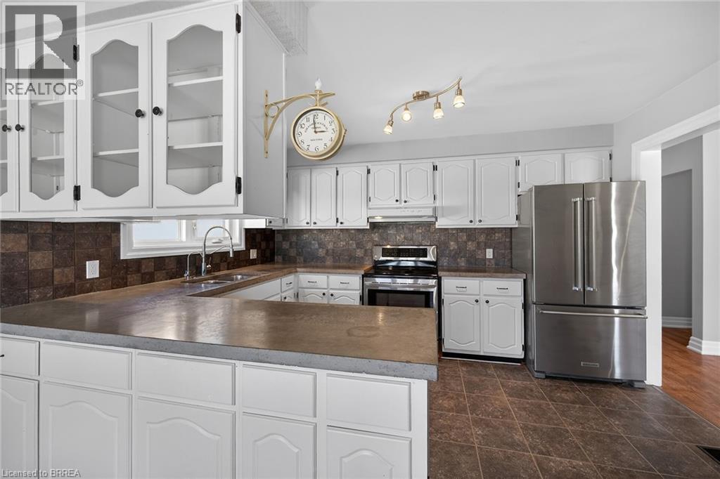 19 Cumberland Street, Brantford, Ontario  N3S 7J6 - Photo 7 - 40811056