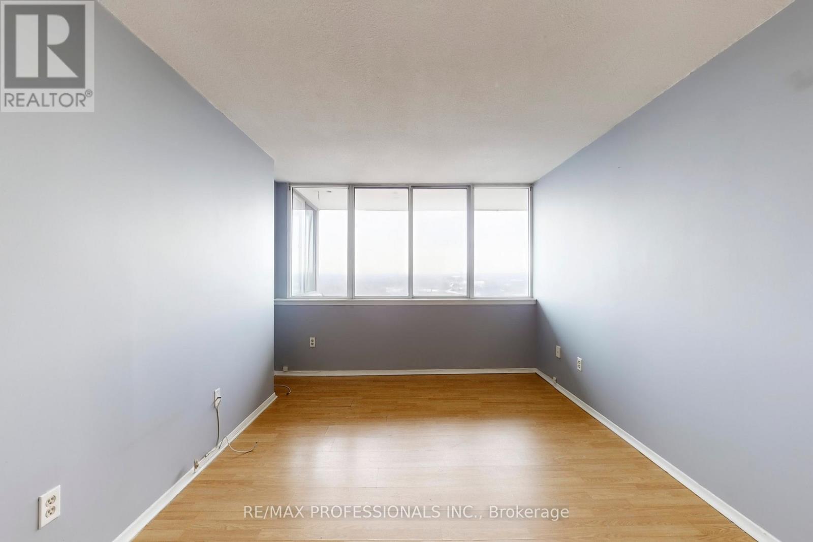 1911 - 10 Markbrook Lane, Toronto, Ontario  M9V 5E3 - Photo 11 - W12866610