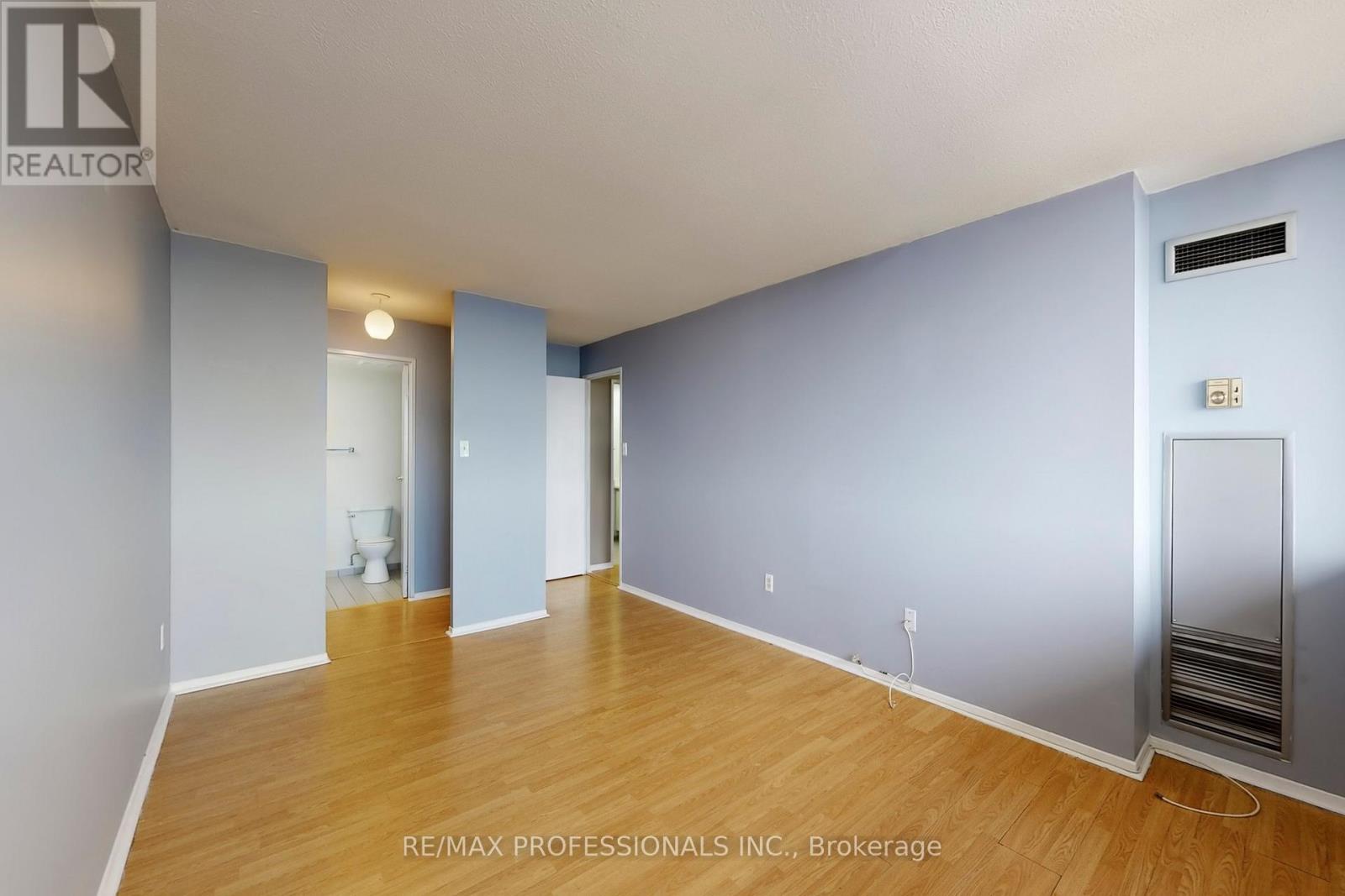 1911 - 10 Markbrook Lane, Toronto, Ontario  M9V 5E3 - Photo 12 - W12866610