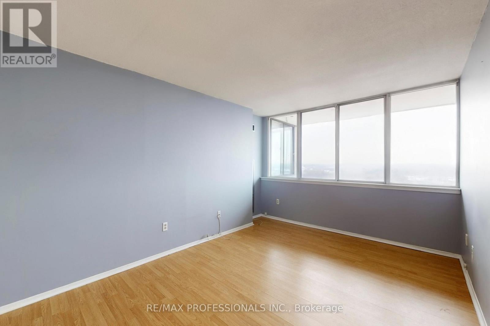 1911 - 10 Markbrook Lane, Toronto, Ontario  M9V 5E3 - Photo 13 - W12866610