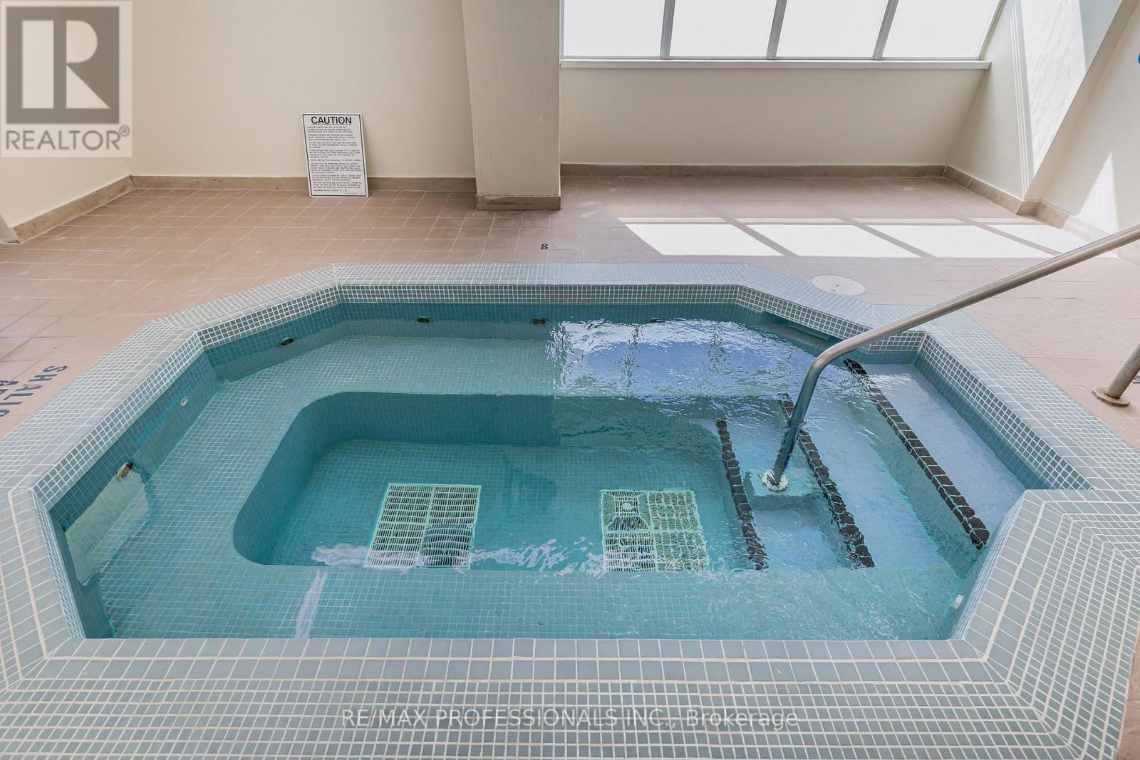 1911 - 10 Markbrook Lane, Toronto, Ontario  M9V 5E3 - Photo 22 - W12866610