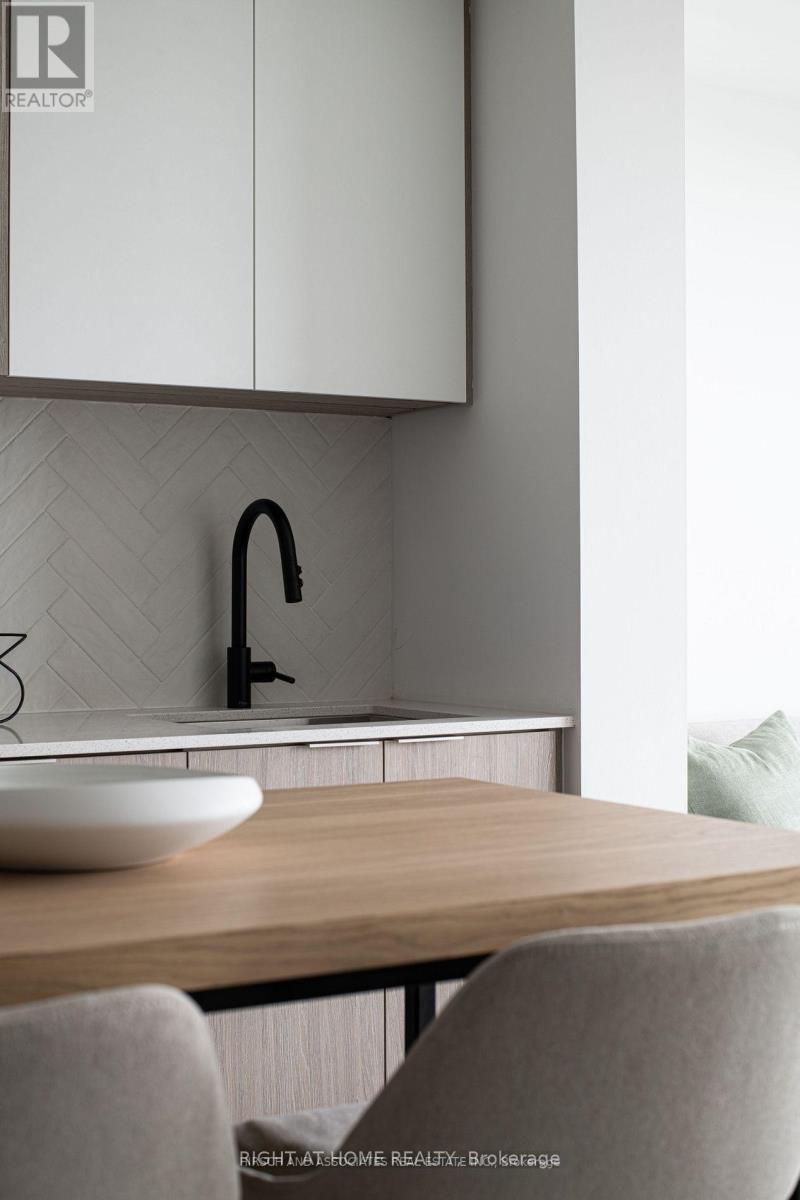 1111 - 36 Zorra Street, Toronto, Ontario  M8Z 0G5 - Photo 10 - W12866640