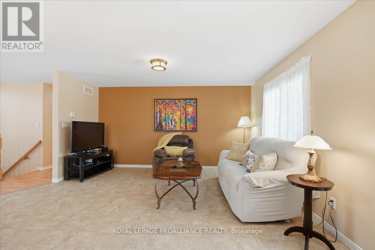 102 Hickory Grove, Belleville, Ontario  K8N 5Z2 - Photo 27 - X12865370