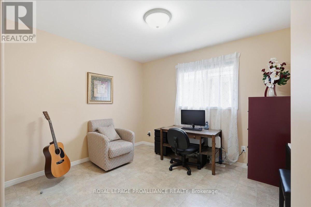 102 Hickory Grove, Belleville, Ontario  K8N 5Z2 - Photo 18 - X12865370