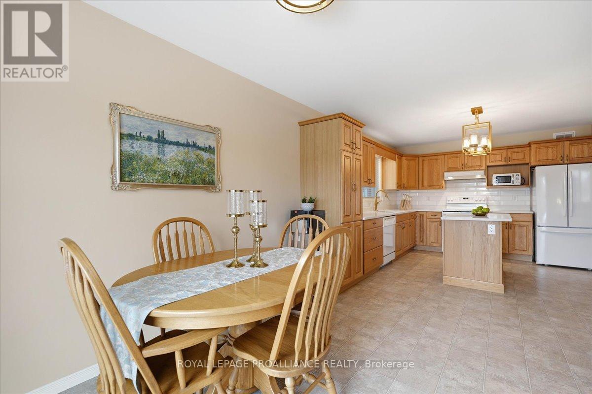 102 Hickory Grove, Belleville, Ontario  K8N 5Z2 - Photo 26 - X12865370