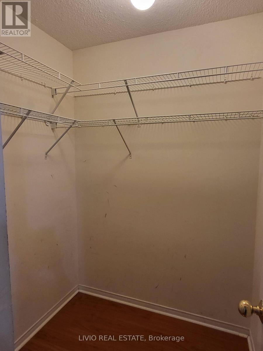 14 Pennyroyal Crescent, Brampton, Ontario  L6S 6J8 - Photo 20 - W12855502