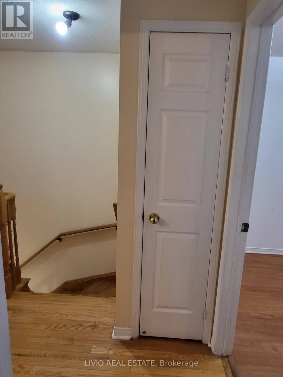 14 Pennyroyal Crescent, Brampton, Ontario  L6S 6J8 - Photo 25 - W12855502