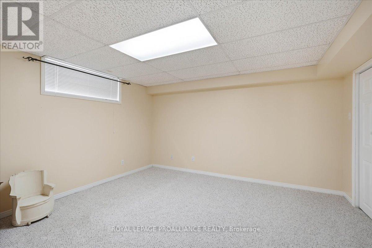 102 Hickory Grove, Belleville, Ontario  K8N 5Z2 - Photo 32 - X12865370