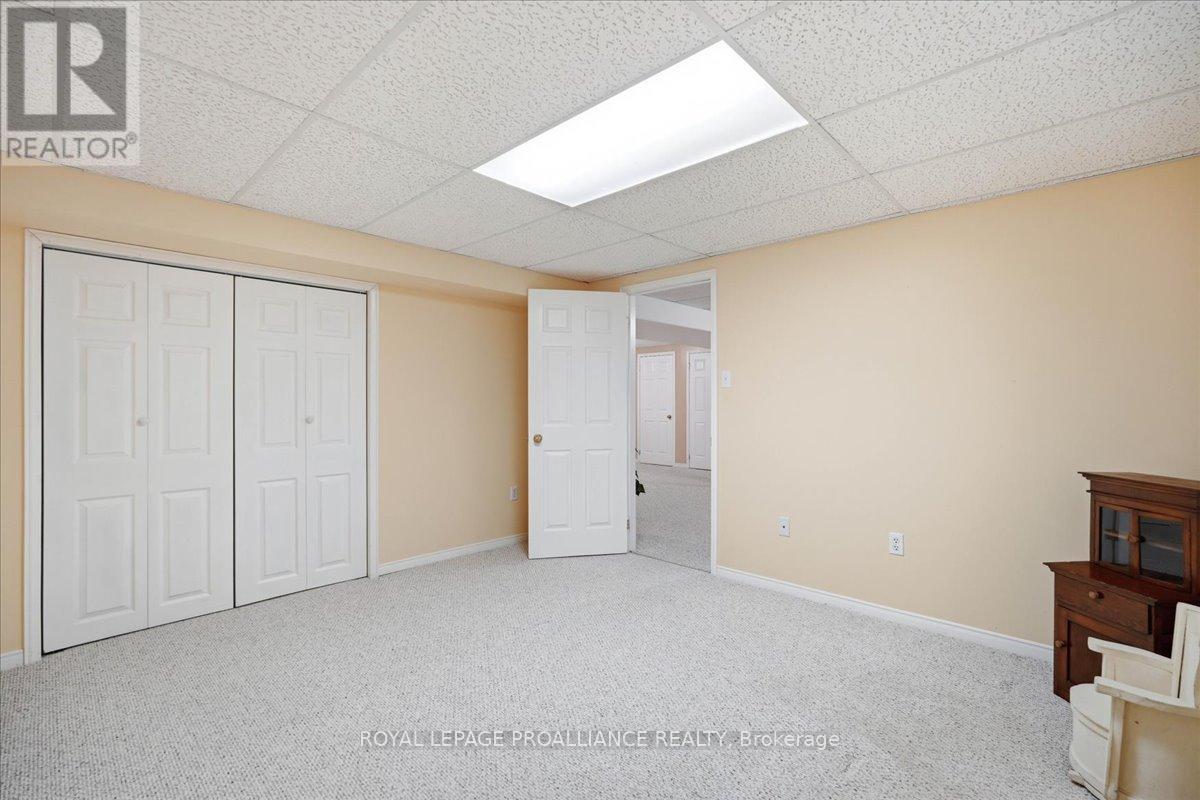 102 Hickory Grove, Belleville, Ontario  K8N 5Z2 - Photo 34 - X12865370