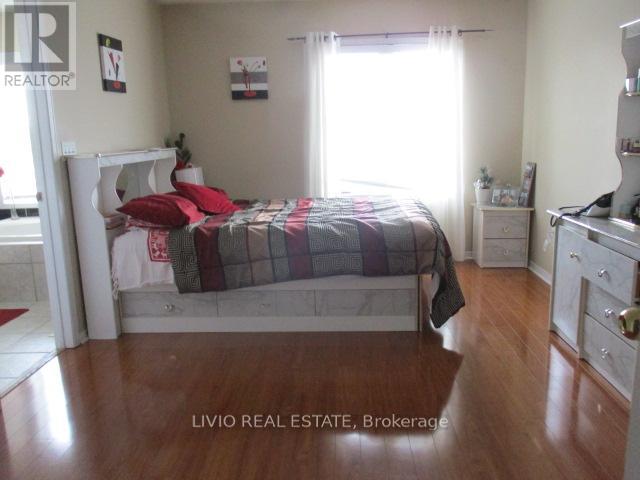 14 Pennyroyal Crescent, Brampton, Ontario  L6S 6J8 - Photo 16 - W12855502