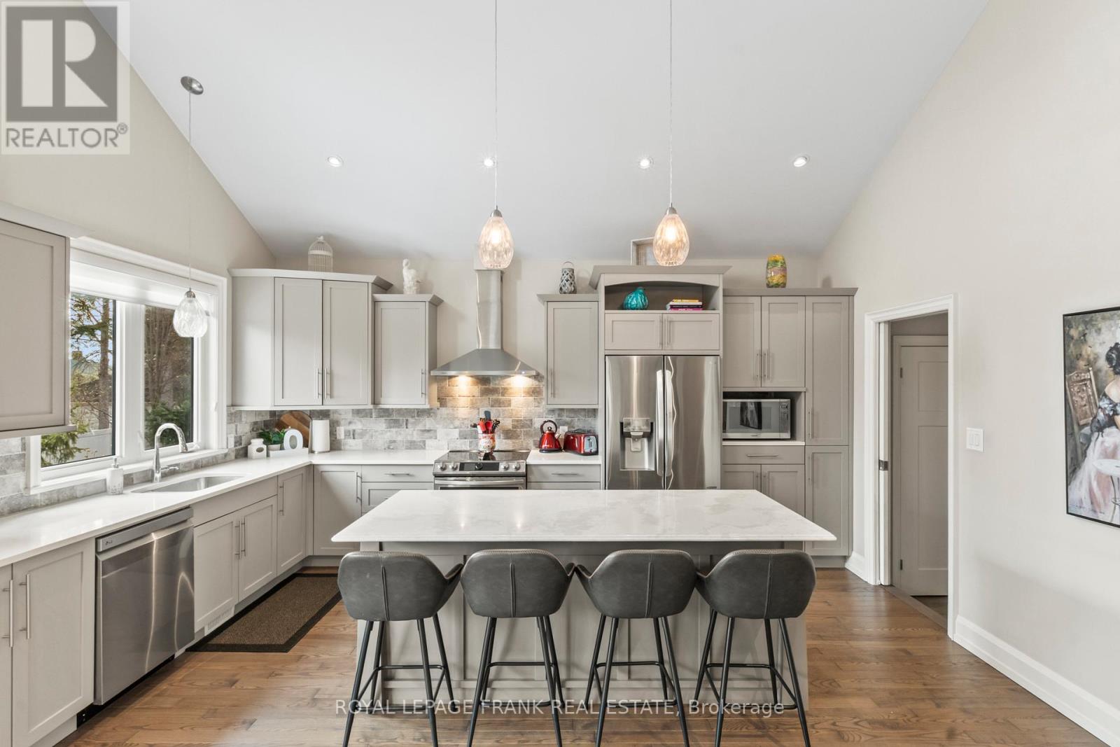 864 Burnham Street, Cobourg, Ontario  K9A 2X7 - Photo 12 - X12851216