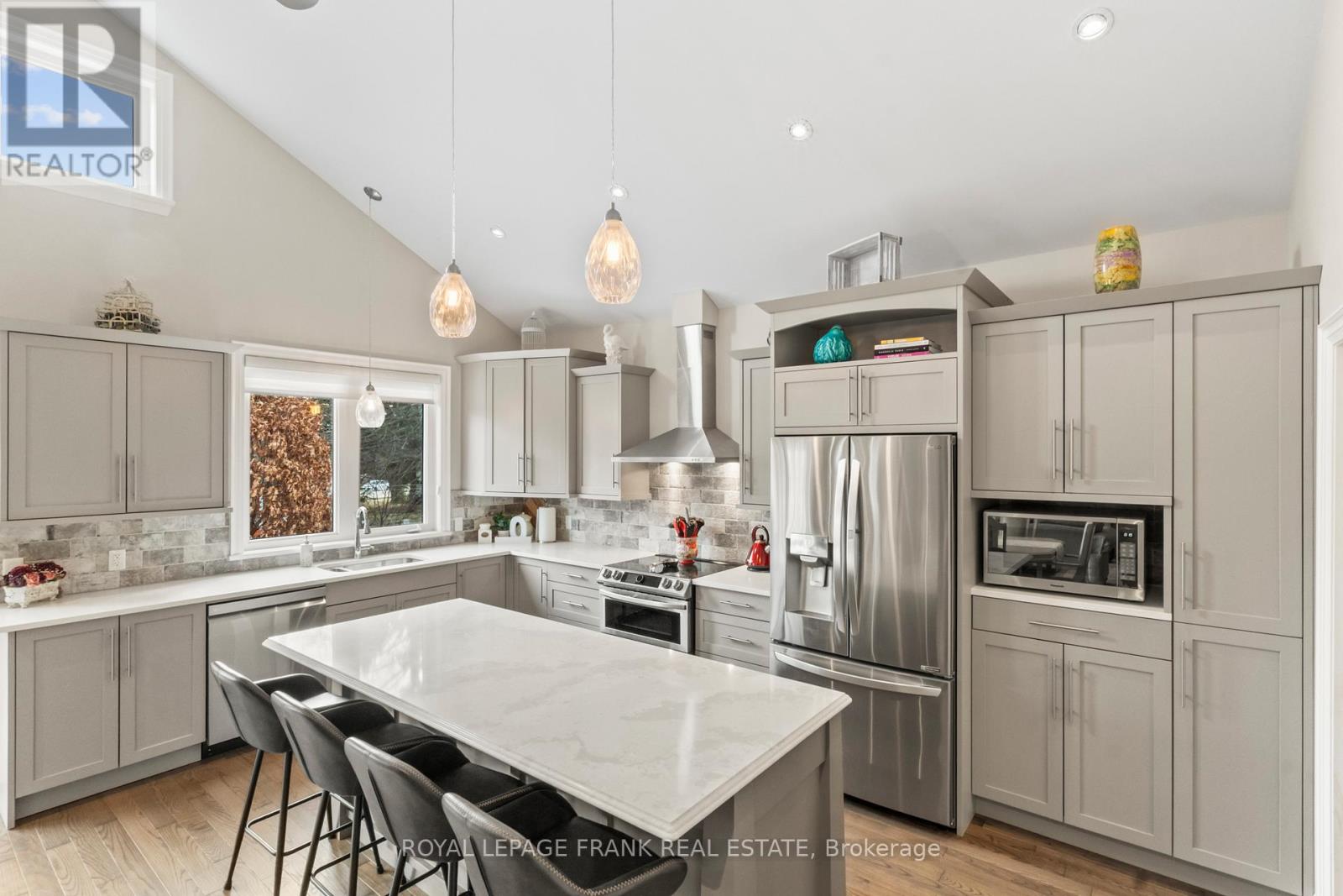 864 Burnham Street, Cobourg, Ontario  K9A 2X7 - Photo 17 - X12851216