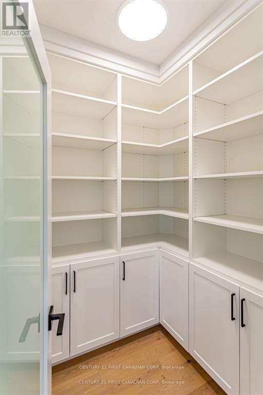 Photo 12 of 33 for 3883 Big Leaf Trail