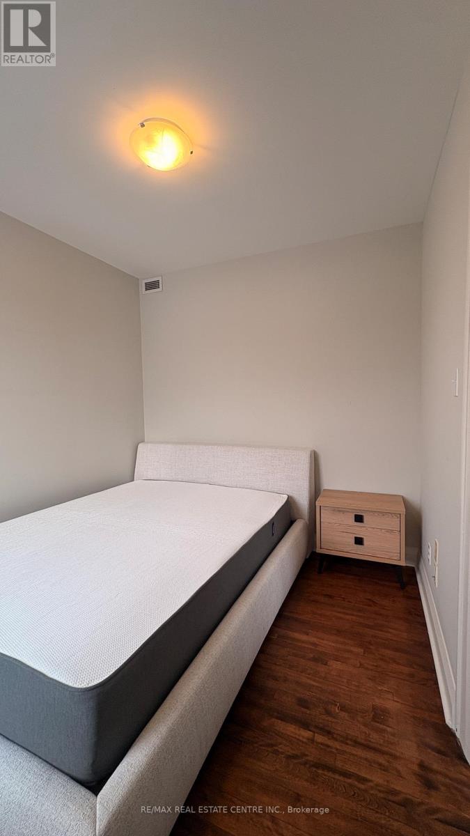 #1 - 64 Simcoe Street N, Oshawa, Ontario  L1G 4S2 - Photo 15 - E12790784