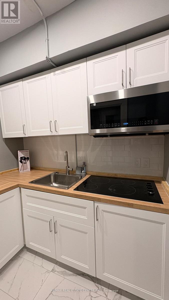 #1 - 64 Simcoe Street N, Oshawa, Ontario  L1G 4S2 - Photo 4 - E12790784