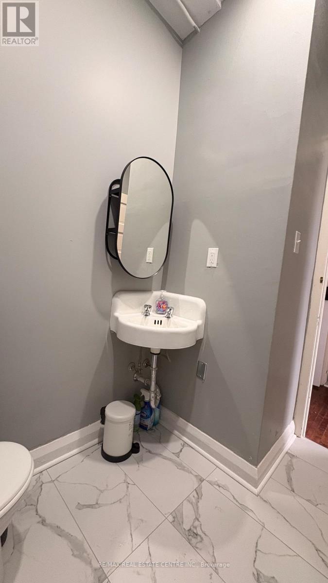 #1 - 64 Simcoe Street N, Oshawa, Ontario  L1G 4S2 - Photo 18 - E12790784