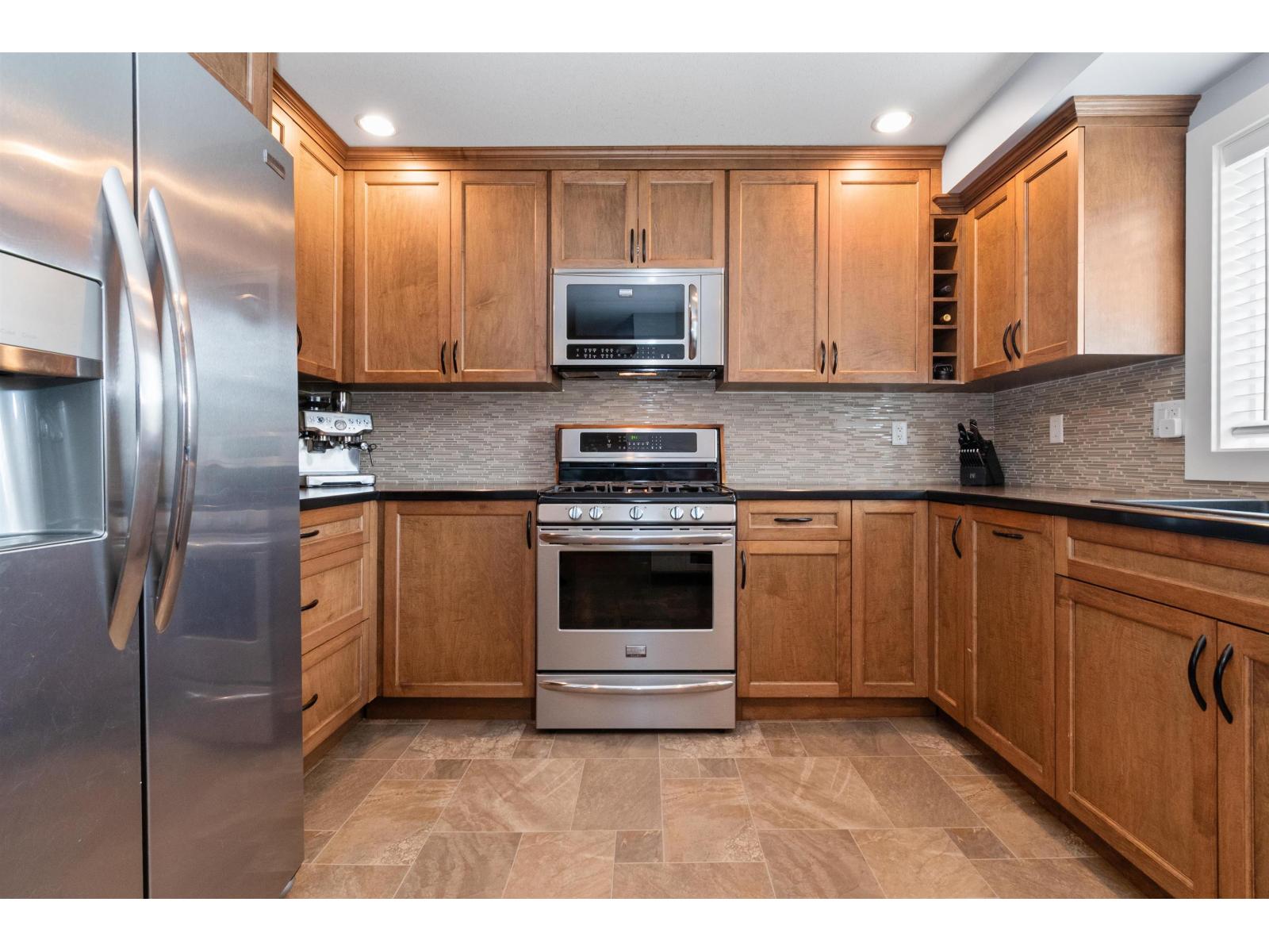 9728 Heather Street, Chilliwack Proper East, Chilliwack, British Columbia  V2P 5M6 - Photo 6 - R3097806