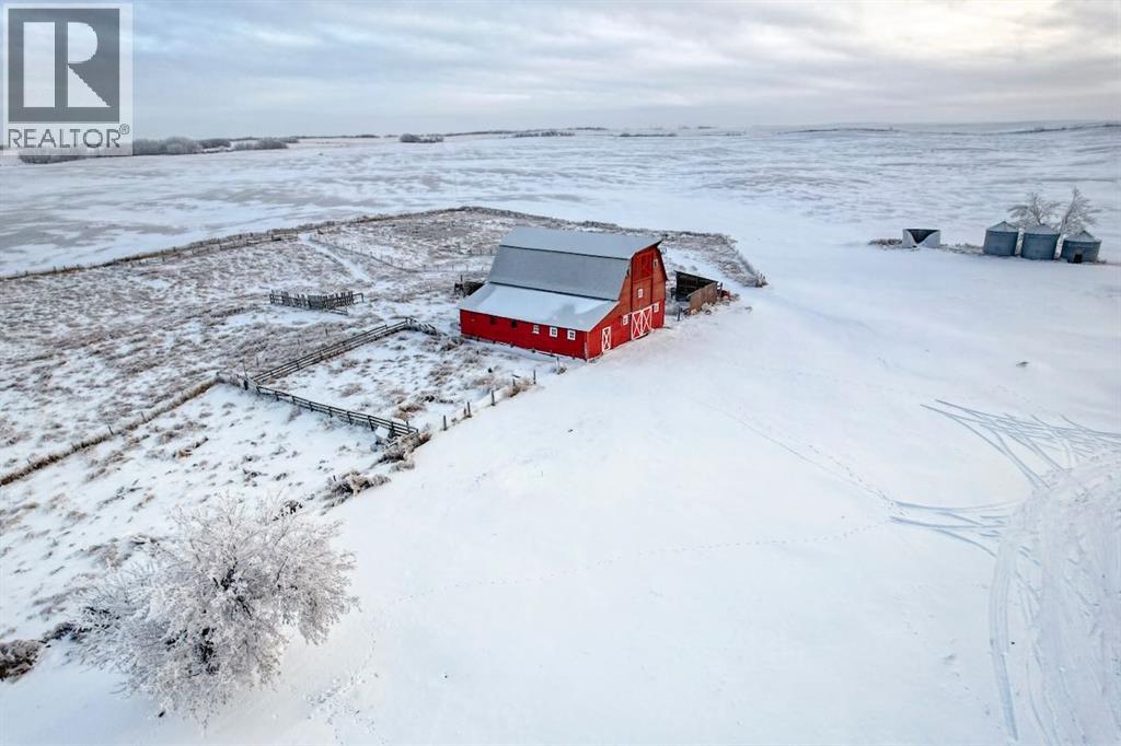 333033 Rge Rd 255, Rural Kneehill County, Alberta  T0M 2B0 - Photo 9 - A2278224