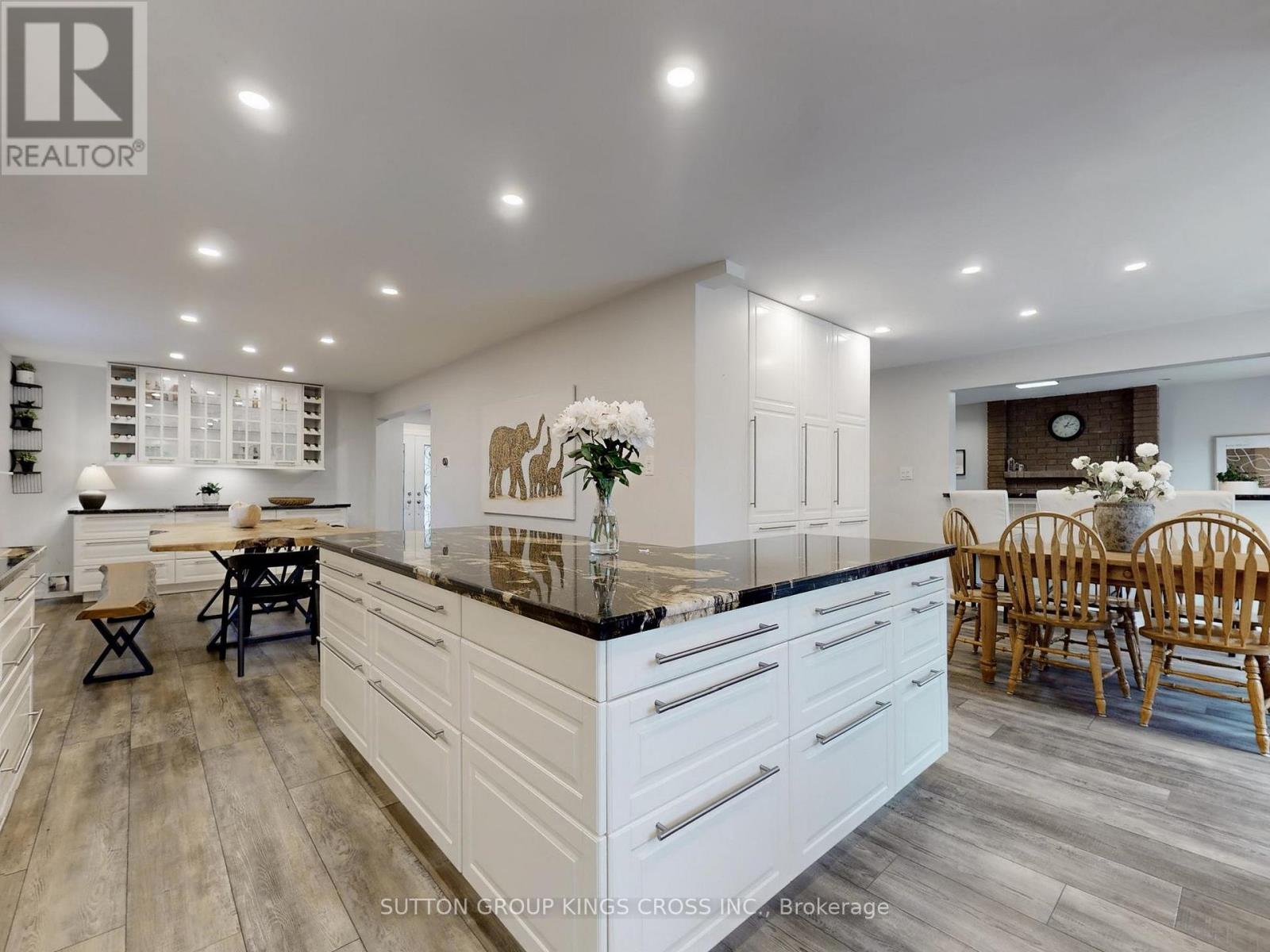 2730 Hammond Road, Mississauga, Ontario  L5K 2M3 - Photo 9 - W12864390