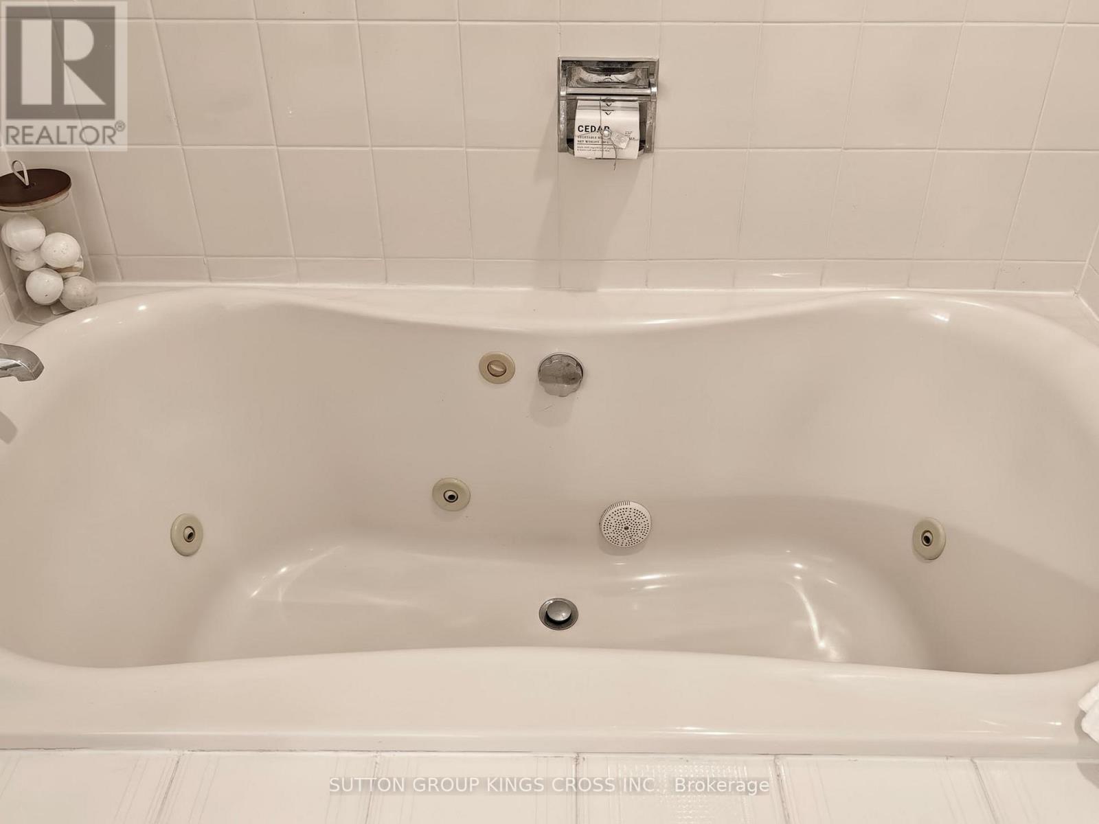 2730 Hammond Road, Mississauga, Ontario  L5K 2M3 - Photo 21 - W12864390