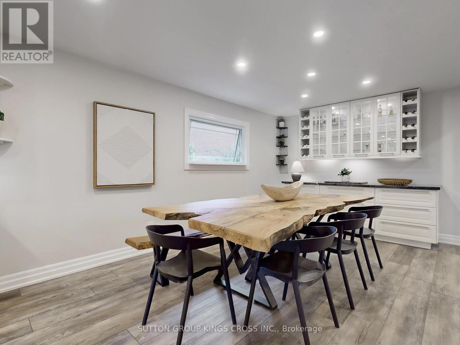 2730 Hammond Road, Mississauga, Ontario  L5K 2M3 - Photo 5 - W12864390