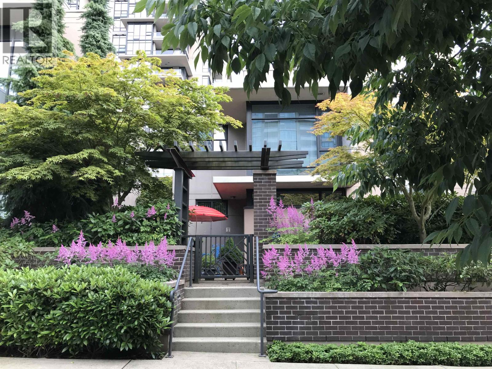 Th2 2077 Rosser Avenue, Burnaby, British Columbia  V5C 0G6 - Photo 27 - R3094936