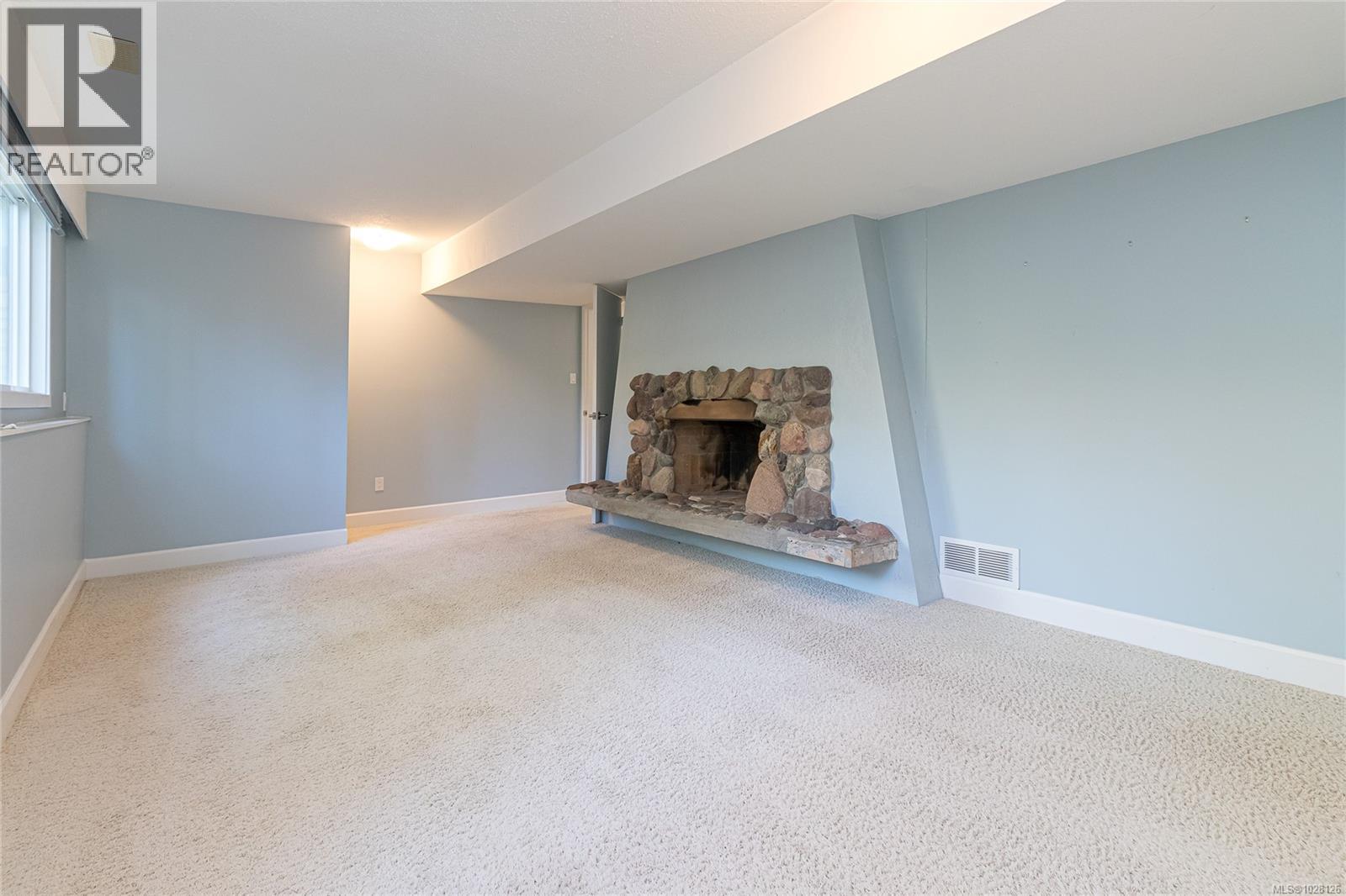 2660 Macdonald Dr E, Saanich, British Columbia  V8N 1X9 - Photo 36 - 1028126