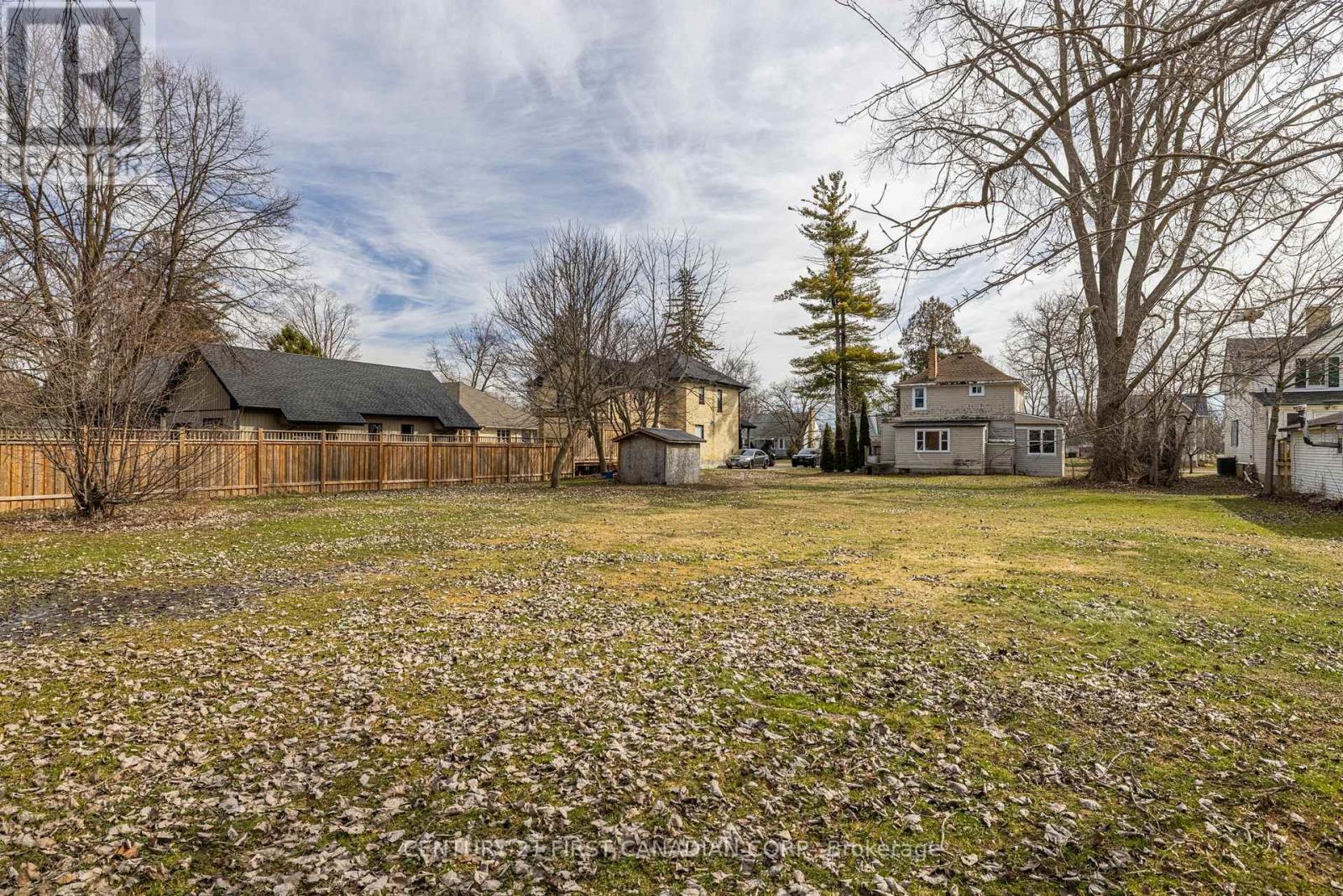 159 Main Street, North Middlesex, Ontario  N0M 2K0 - Photo 32 - X12866754