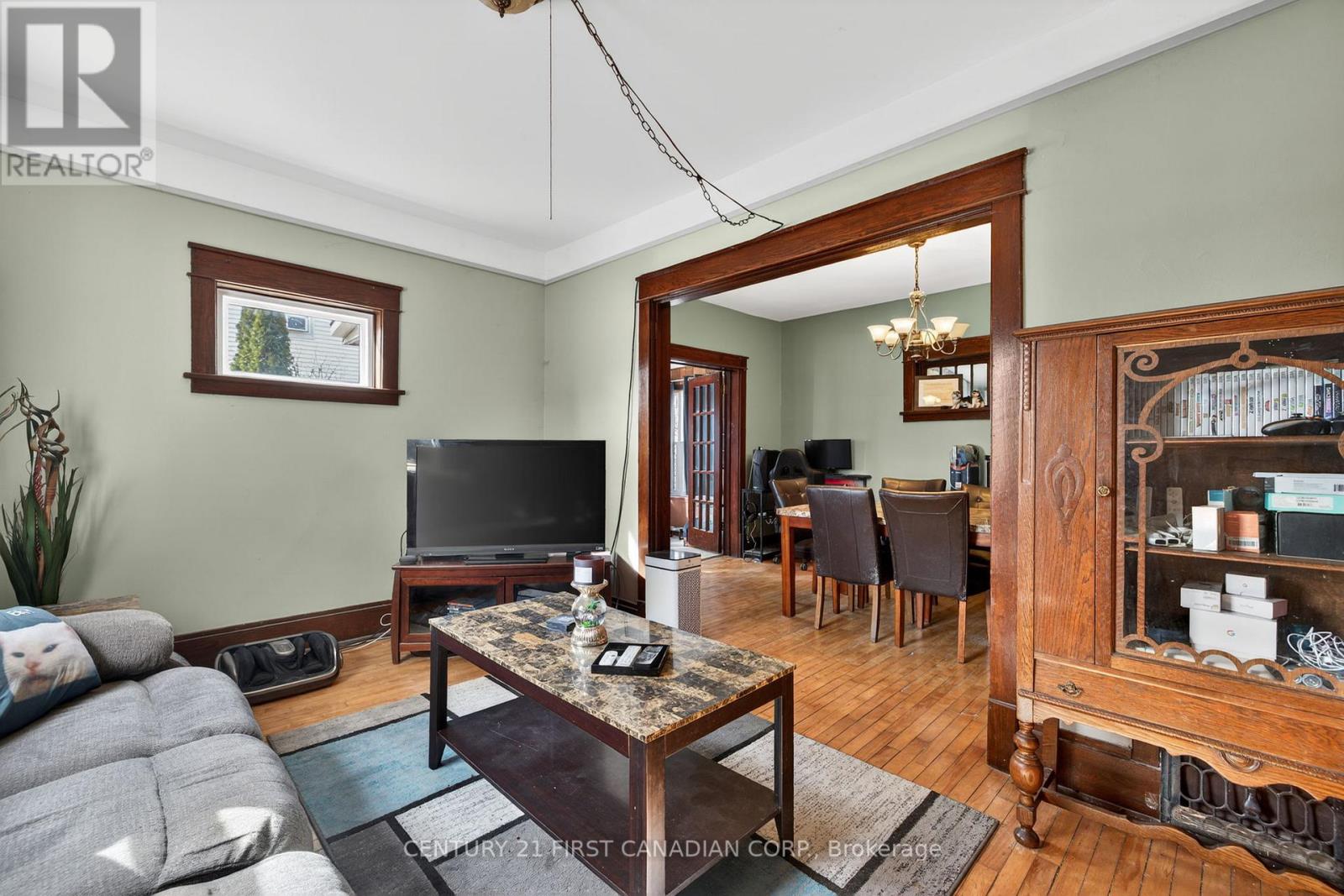 159 Main Street, North Middlesex, Ontario  N0M 2K0 - Photo 8 - X12866754